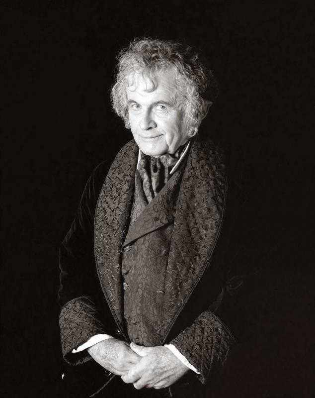 Ian Holm B&W.jpg